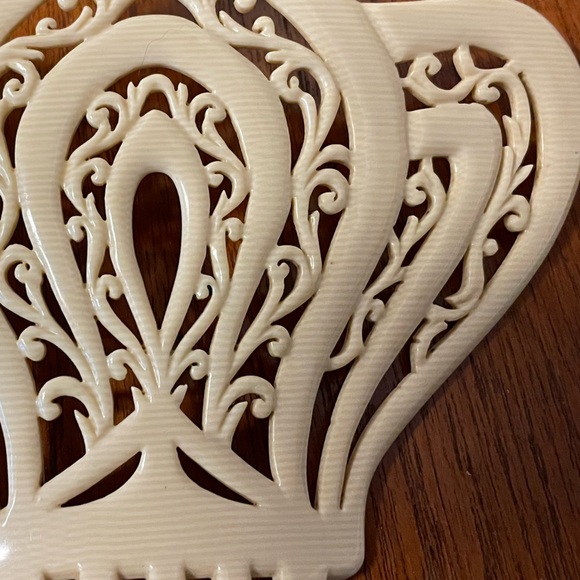 Antique Celluloid Mantilla Hair Comb - Picture 3 of 6